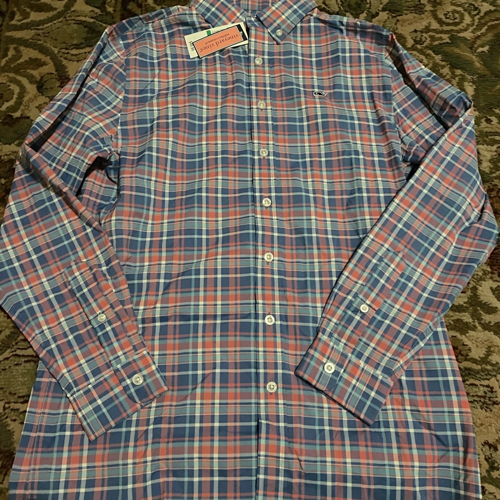 NWT Vineyard Vines button up shirt